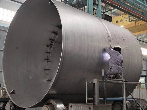 調(diào)整大小 青山項(xiàng)目濃密機(jī)中心立柱加工場景 (3).jpg